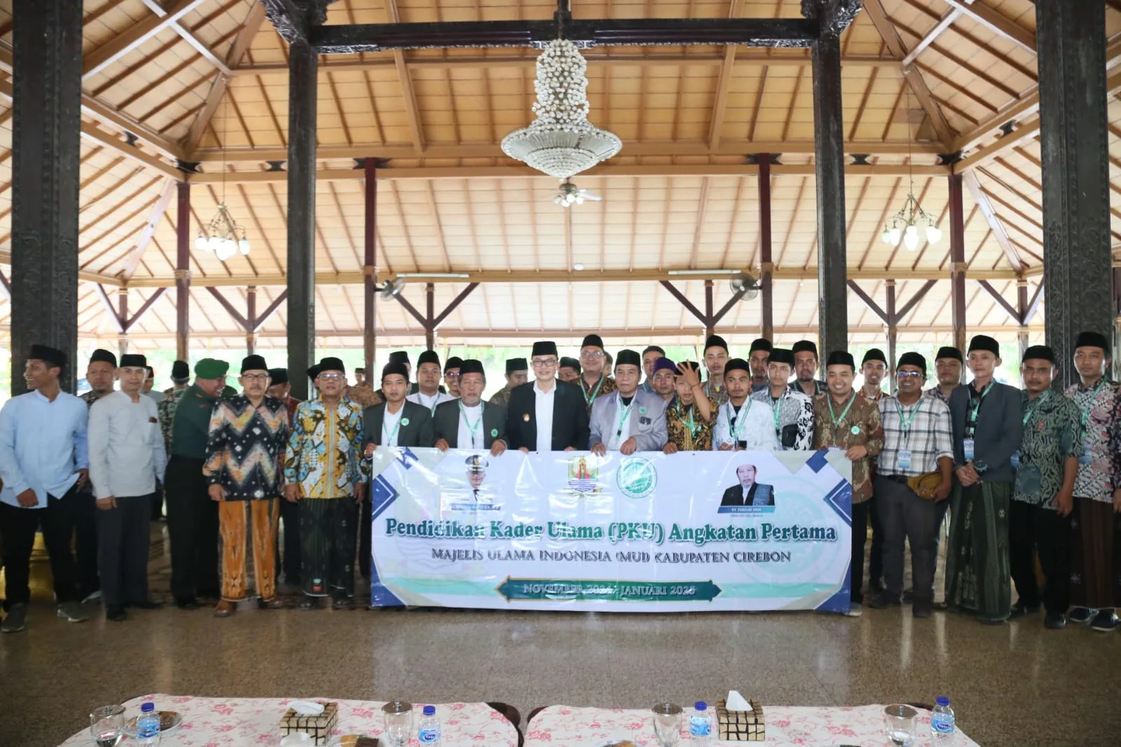 Pj Bupati Cirebon Resmi Buka Program Pendidikan Kader Ulama untuk Mewujudkan Generasi Emas Indonesia