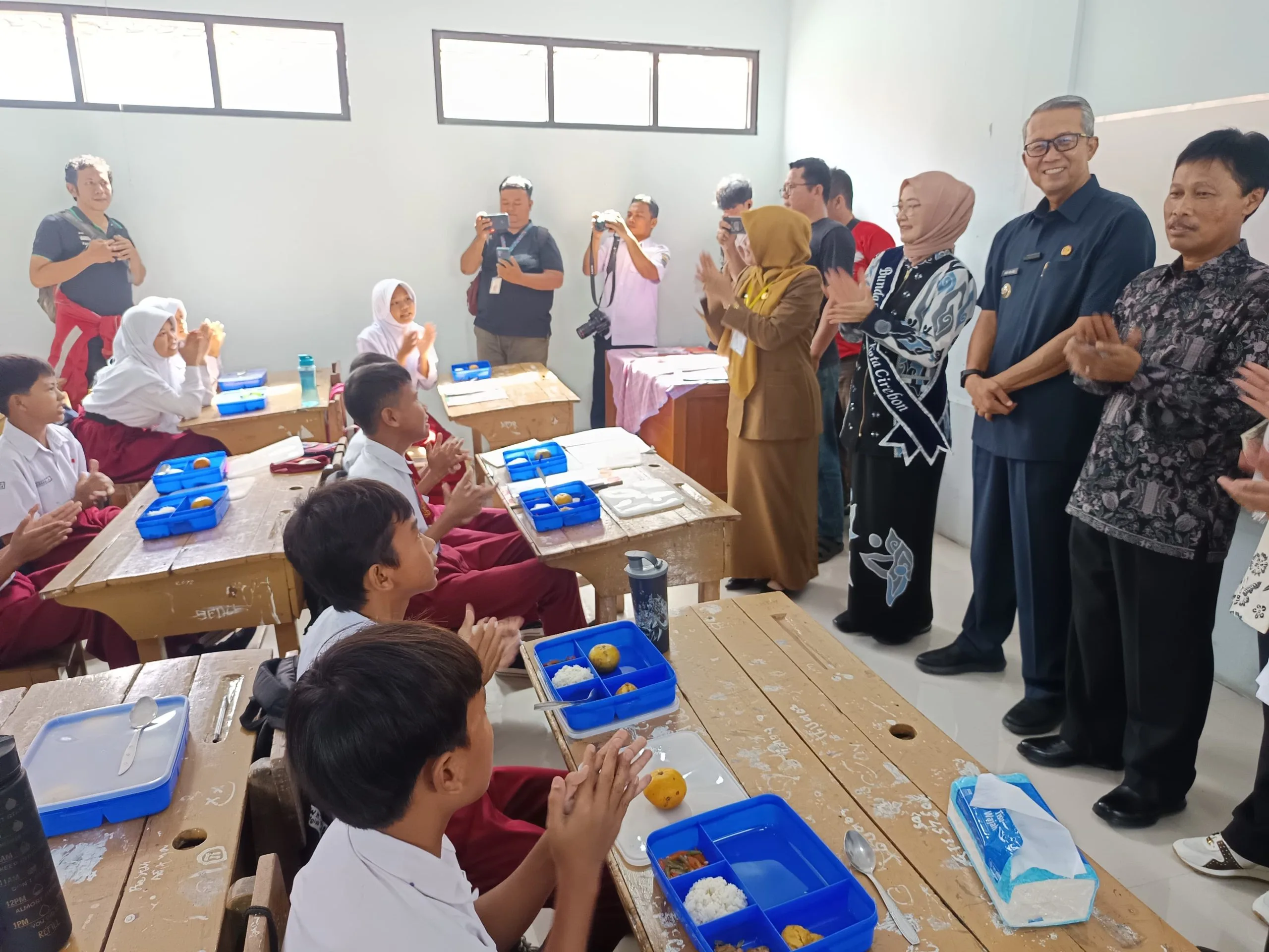 Program Makan Bergizi Gratis Resmi Dimulai di Kota Cirebon