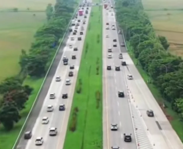 Cerita Lebaran 2025 Bersama ASTRA Infra: 6,6 Juta Kendaraan Terlayani, Mudik Lancar dan Penuh Kenangan