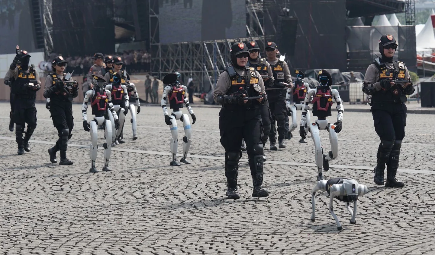 Robot Humanoid dan K9: Mimpi Inovasi Teknologi Polri dalam Syukuran Hari Bhayangkara ke-79