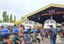 Lomba Tarik Lokomotif Meriahkan HUT ke-80 KAI di Cirebon
