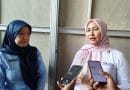 Kepala Dinas Kabupaten Cirebon, Eni Suhaeni (Kiri) dan Direktur RSUD Waled, dr. Dewi Damayanti (Kiri).