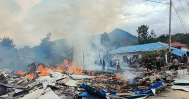 foto kebakaran di Tolikara