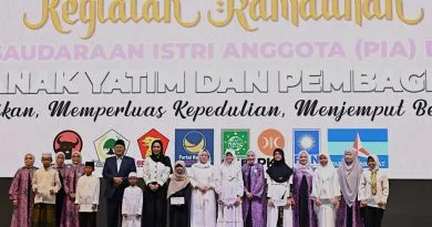 Anggota PIA DPR RI menggelar kegiatan santunan anak yatim dan pembagian sembako bagi karyawan di d20260219154411