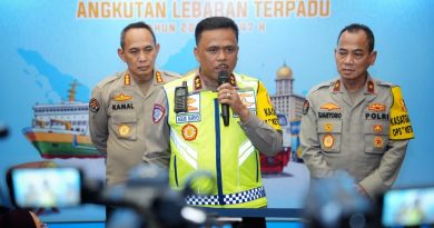 Kakorlantas Polri Agus Suryonugroho memberikan keterangan kepada media terkait kesiapan mudik Lebaran 2026.