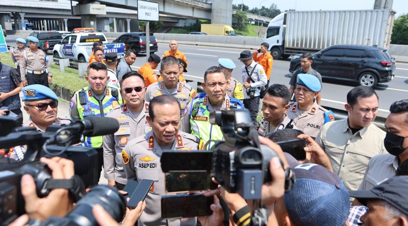Kapolda Metro Jaya cek Pospam Cikunir Bekasi untuk pengamanan arus mudik Lebaran 2026