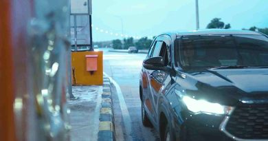 Ilustrasi Menuju Gerbang Tol Ruas Tol ASTRA Infra 1
