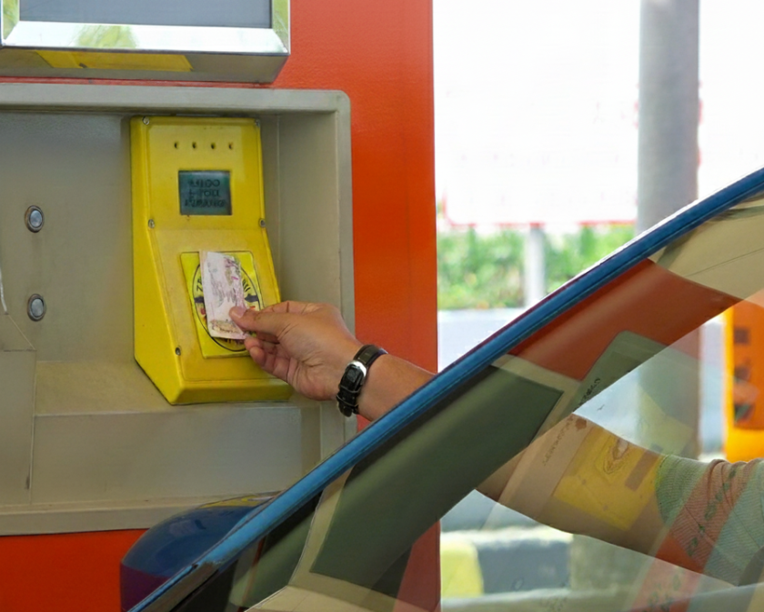 Ilustrasi Transaksi di Gerbang Tol