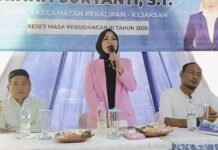Reses di Pekalipan, Rinna Suryanti Serap Aspirasi Warga Bedeng Baru